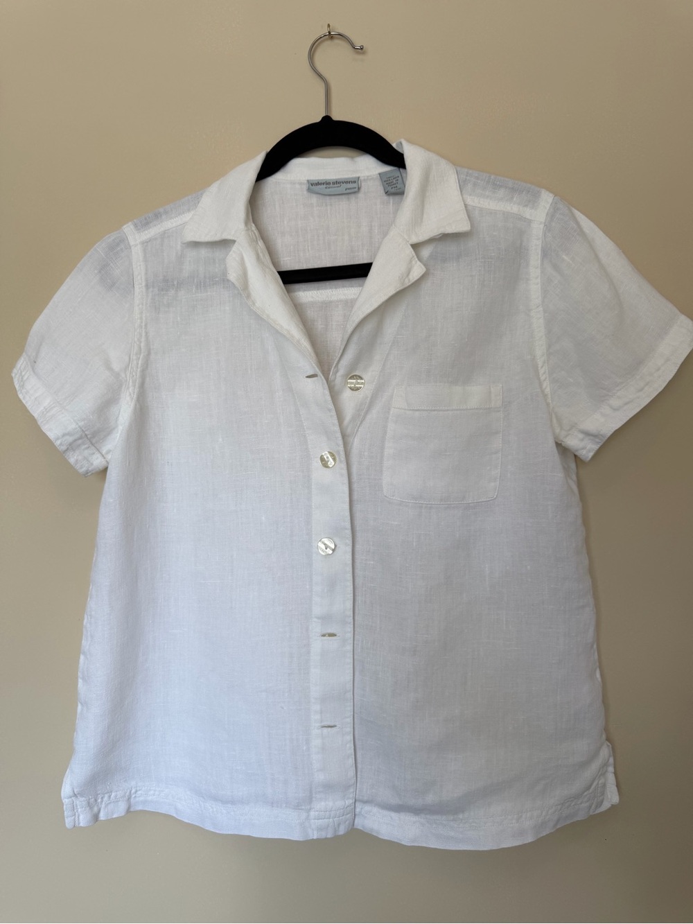 Valerie Stevens White Linen Button-Up Top